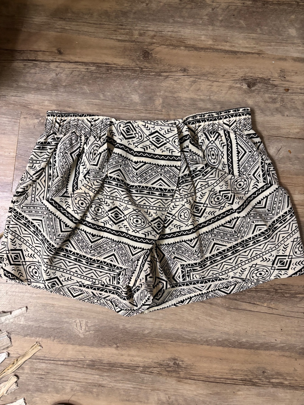 Umgee Black & White Tribal Print Shorts